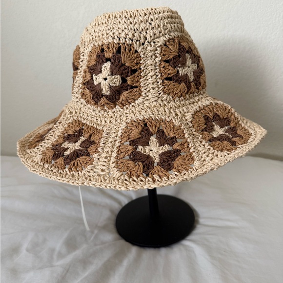 NWOT Crochet Patchwork Raffia Bucket Hat - Picture 2 of 5